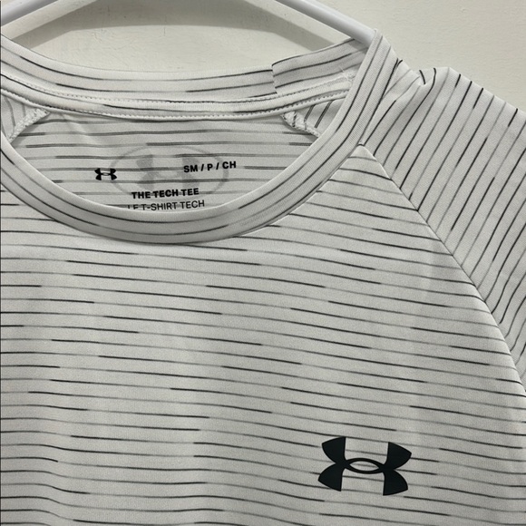 Under Armour Men's White Striped Shirt - Picture 2 of 3